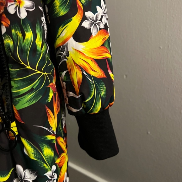 Baggy Puff Jacket - Picture 4 of 5